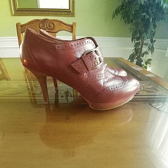 Nine West - Picture 3 of 5